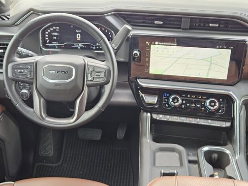 Used 2025 GMC Sierra 2500 Denali Ultimate w/ Max Trailering Package image 26