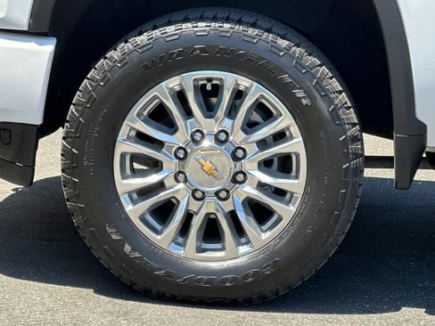 Certified 2023 Chevrolet Silverado 2500 High Country w/ Z71 Off-Road Package AWD/4WD image 27