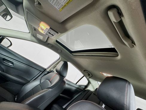 Used 2023 Nissan Sentra SR w/ SR Premium Package FWD image 15
