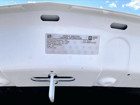 Used 2023 Chevrolet Bolt EUV LT w/ Comfort Package FWD image 34