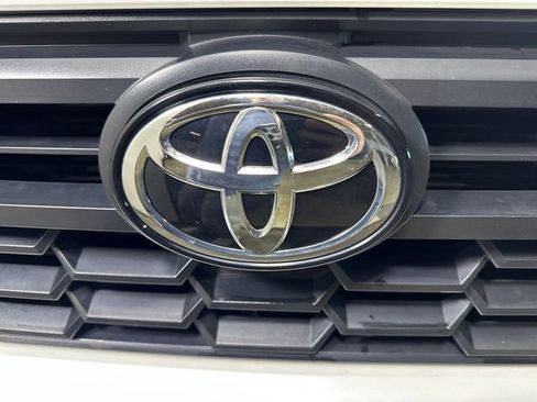 Used 2025 Toyota Tacoma TRD Sport w/ TRD Sport Upgrade Package AWD/4WD image 9