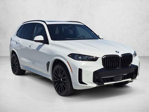 New 2026 BMW X5 xDrive40i w/ M Sport Package AWD/4WD image 7