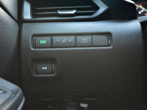 Used 2021 Nissan Sentra S FWD image 29