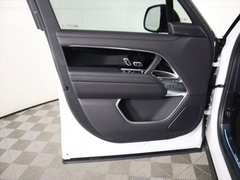 New 2025 Land Rover Range Rover SE image 26