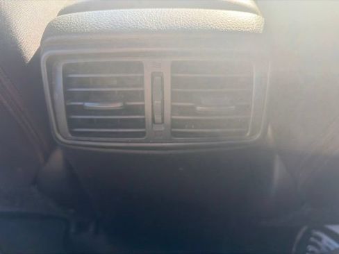 Used 2020 Nissan Rogue Sport S FWD image 23