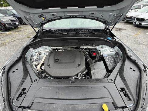 Used 2024 Volvo XC90 B6 Plus AWD/4WD image 29