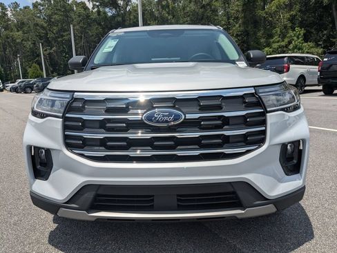 New 2026 Ford Explorer Active w/ Active Comfort Package RWD image 9