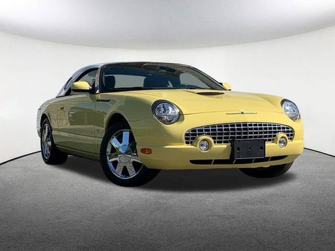 Used 2002 Ford Thunderbird image 2