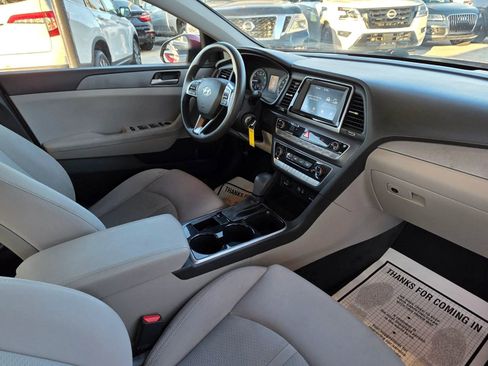 Used 2018 Hyundai Sonata SE FWD image 11