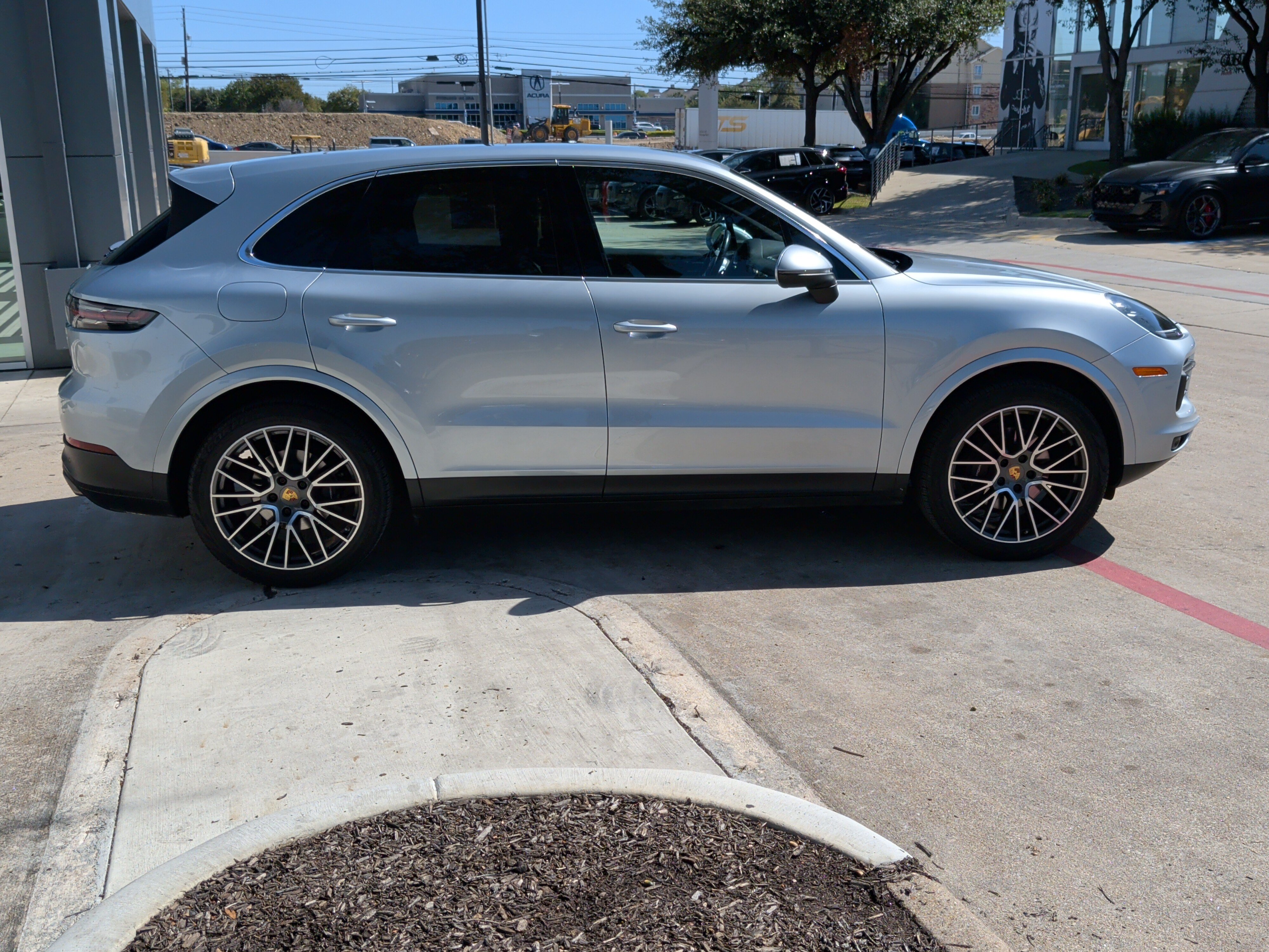 Used 2020 Porsche Cayenne AWD/4WD image 11