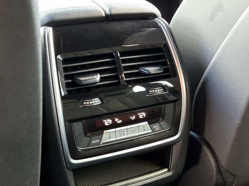 Used 2023 BMW X5 sDrive40i w/ M Sport Package RWD image 30