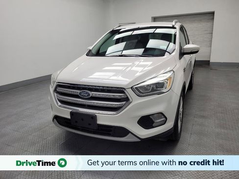 Used 2017 Ford Escape Titanium image 1