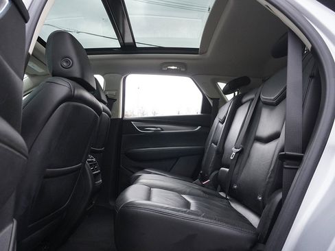 Used 2018 Cadillac XT5 Premium Luxury image 41