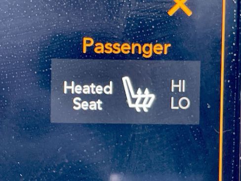 Used 2018 Jeep Compass Limited w/ Navigation Group image 22