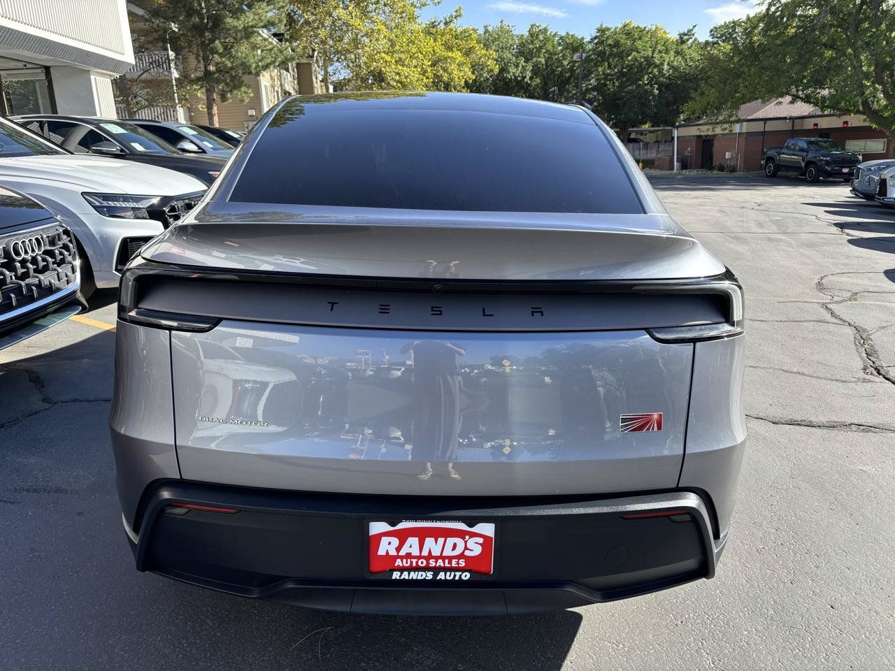 Used 2026 Tesla Model Y Long Range AWD/4WD image 10