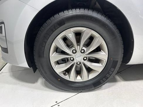 Used 2020 Kia Sedona LX FWD image 7
