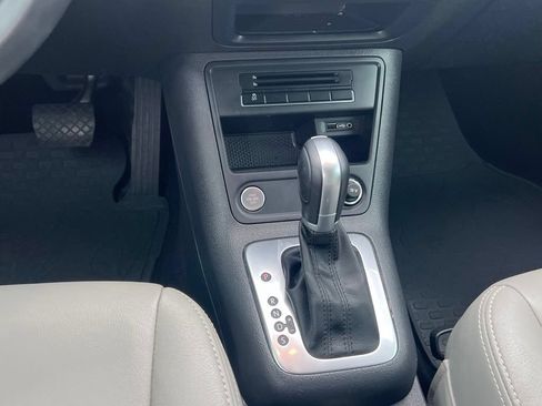 Used 2018 Volkswagen Tiguan Limited FWD image 21