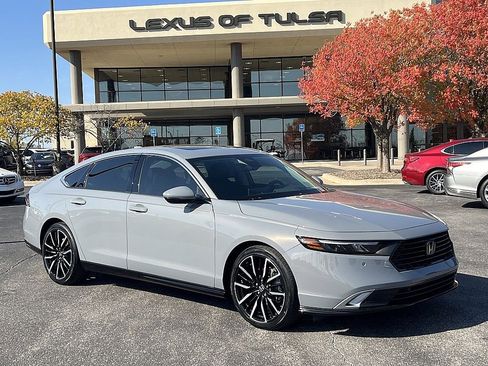 Used 2024 Honda Accord Touring image 1