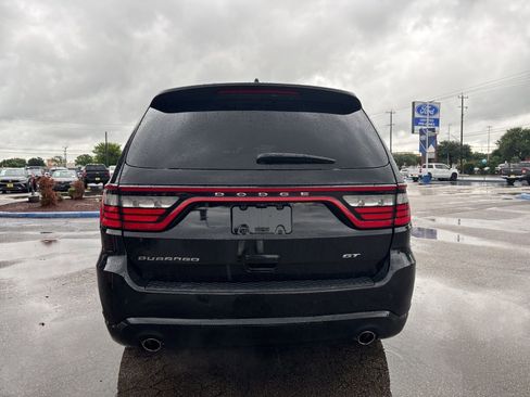 Used 2025 Dodge Durango GT RWD image 4