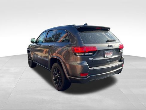Used 2020 Jeep Grand Cherokee Altitude image 7