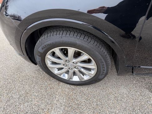 Used 2019 Buick Envision Essence image 14