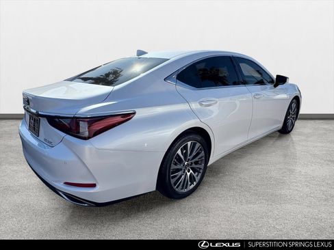 Used 2021 Lexus ES 350 w/ Premium Package FWD image 3