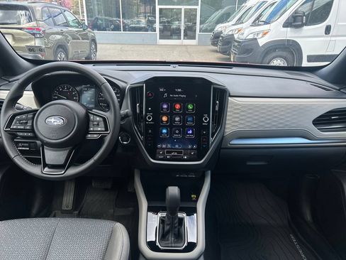 Used 2025 Subaru Forester Premium AWD/4WD image 14
