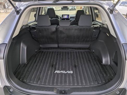 Used 2023 Toyota RAV4 LE image 27