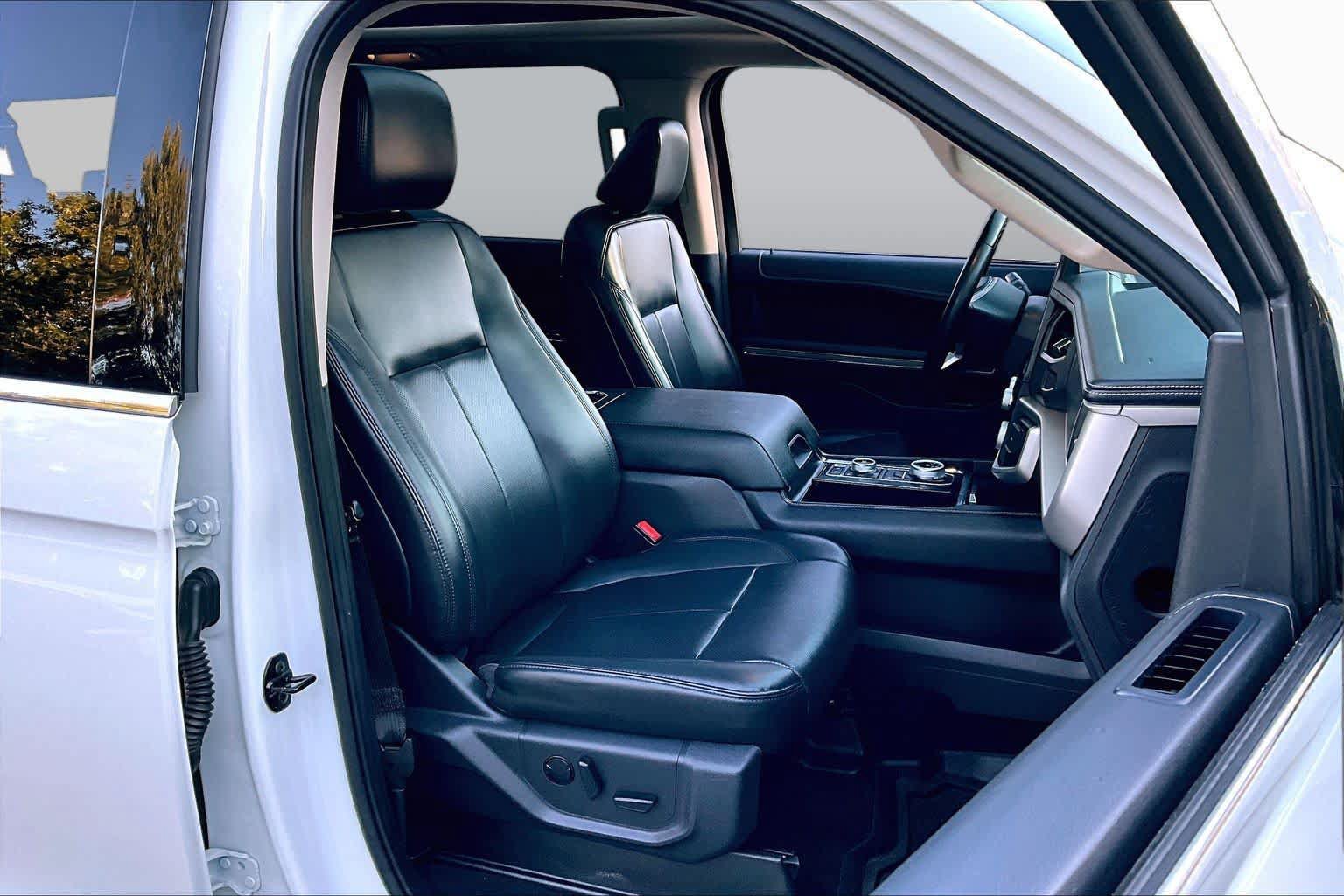Used 2024 Ford Expedition Max XLT AWD/4WD image 8