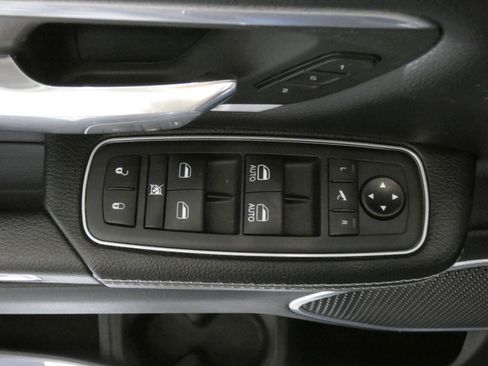 Used 2020 RAM 1500 Laramie image 22