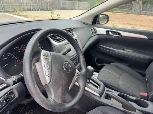 Used 2017 Nissan Sentra S image 28