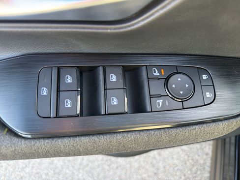 New 2026 Nissan Kicks SV w/ SV Premium Package image 12