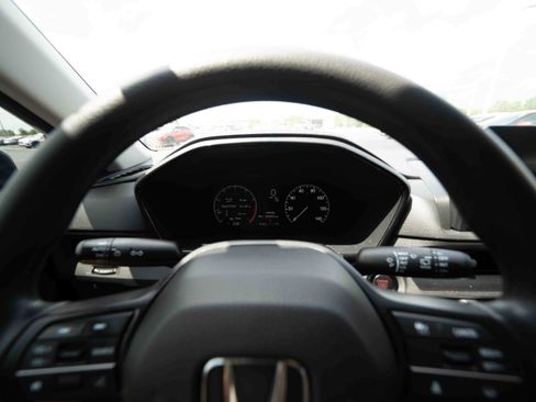 Used 2023 Honda CR-V LX image 15