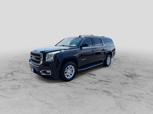 Used 2019 GMC Yukon XL SLT w/ Open Road Package AWD/4WD image 4