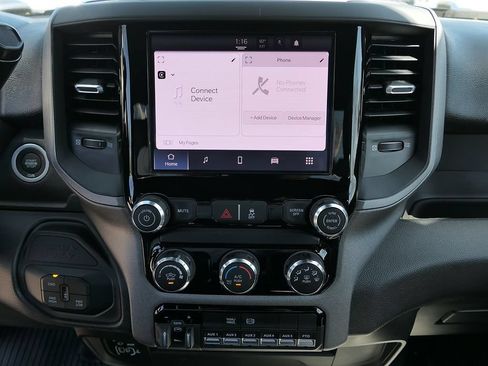 New 2025 RAM 5500 Tradesman AWD/4WD image 17