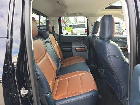 Used 2023 Ford Maverick Lariat w/ Lariat Luxury Package image 19