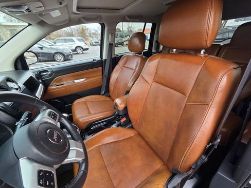 Used 2014 Jeep Compass Limited w/ Sun/Sound Group image 13