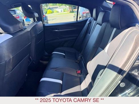 Used 2025 Toyota Camry SE FWD image 15