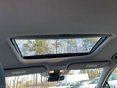 Used 2024 Honda Odyssey EX-L image 24