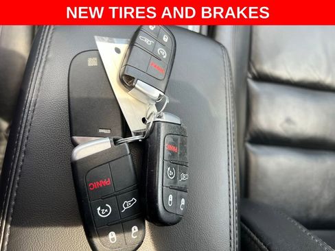 Used 2018 Jeep Grand Cherokee Limited AWD/4WD image 38