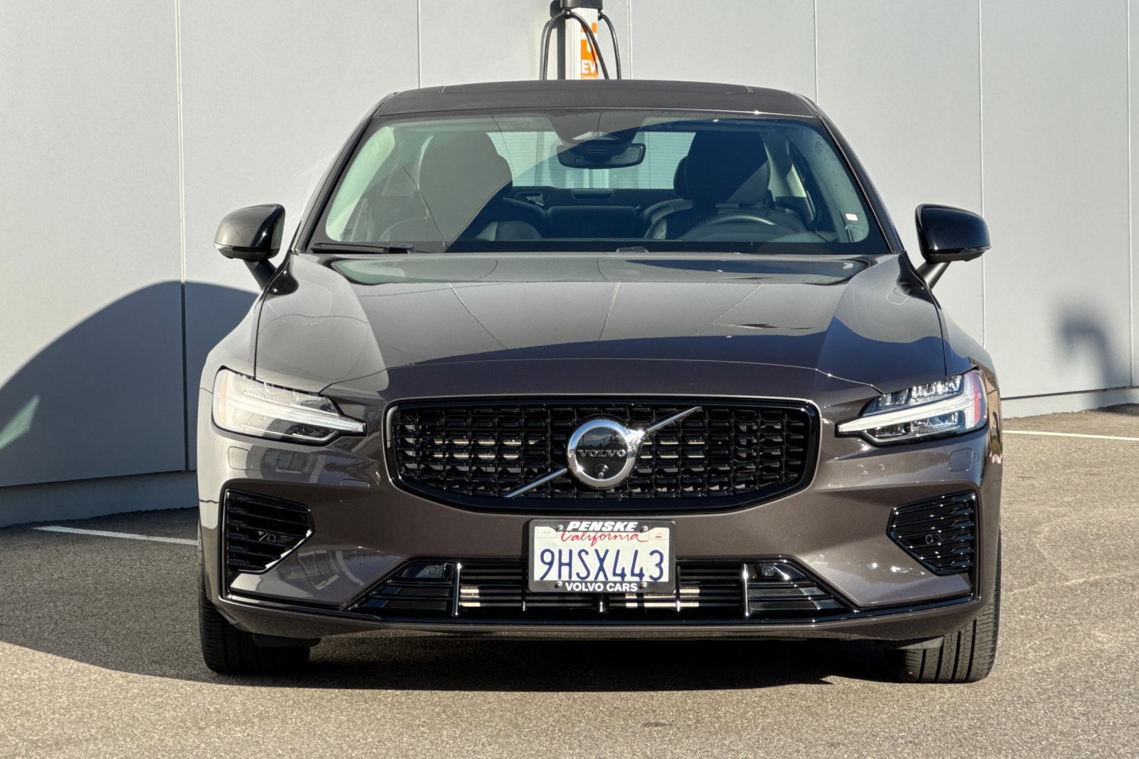 Used 2024 Volvo S60 T8 Plus w/ Climate Package AWD/4WD image 8