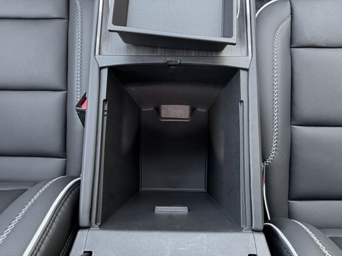 New 2026 GMC Acadia Denali w/ Super Cruise Package image 22