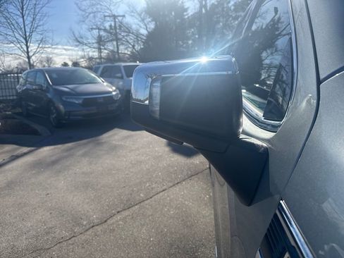 Used 2024 GMC Sierra 1500 Denali w/ Denali Reserve Package image 39