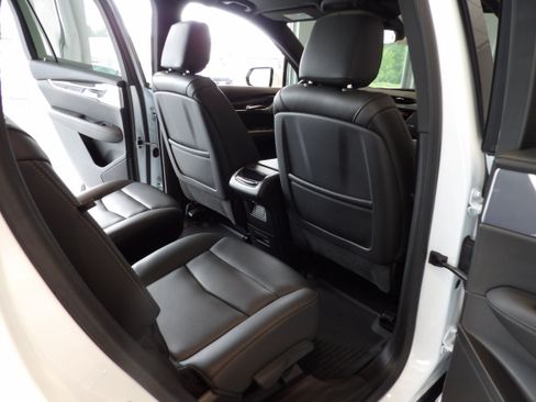 Used 2024 Cadillac XT6 Sport w/ LPO, Floor Liner Package AWD/4WD image 23