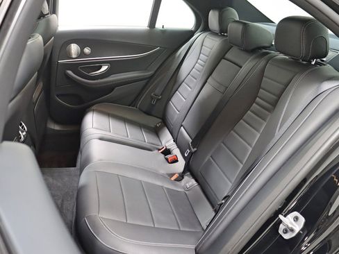 Used 2022 Mercedes-Benz E 450 E 450 4MATIC-Driver Assistance w/ Driver Assistance Package image 33