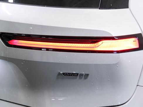 New 2026 BMW iX xDrive60 w/ M Sport Package image 7