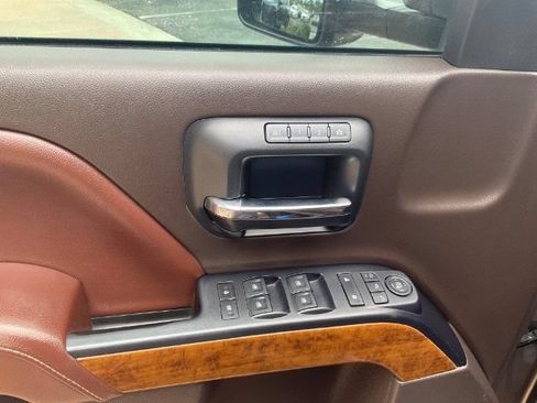 Used 2015 Chevrolet Silverado 2500 High Country w/ Duramax Plus Package AWD/4WD image 20
