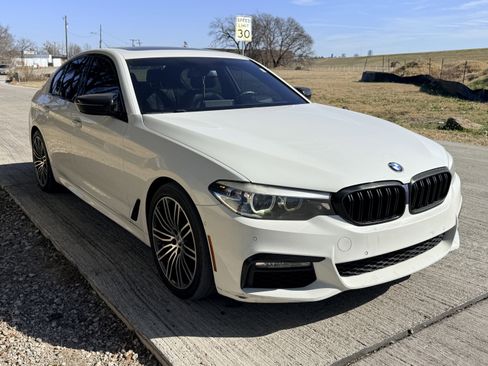 Used 2017 BMW 530i w/ M Sport Package image 13