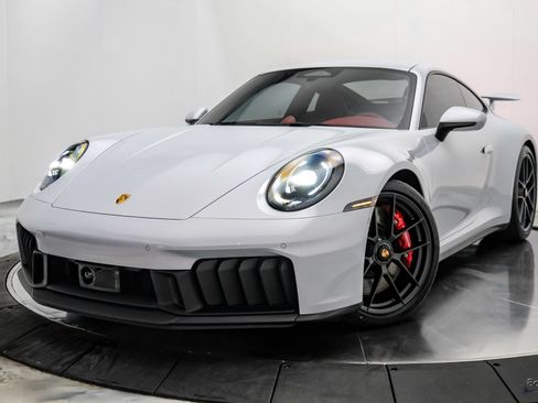 Used 2026 Porsche 911 Carrera GTS RWD image 4