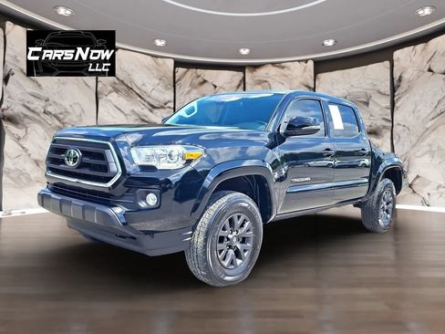 Used 2023 Toyota Tacoma SR5 w/ Technology Package AWD/4WD image 3